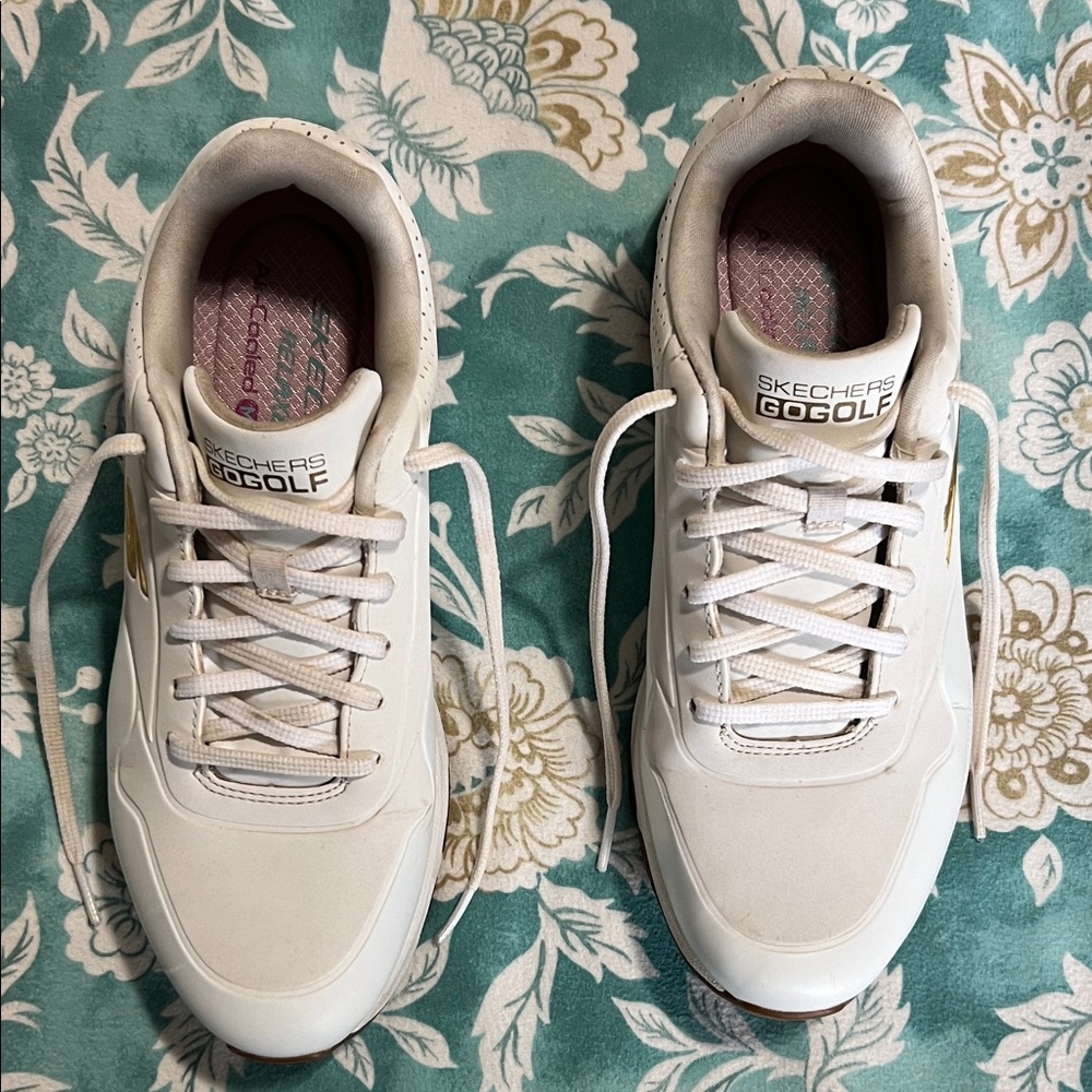 Women’s Skechers Go Golf Shoes
